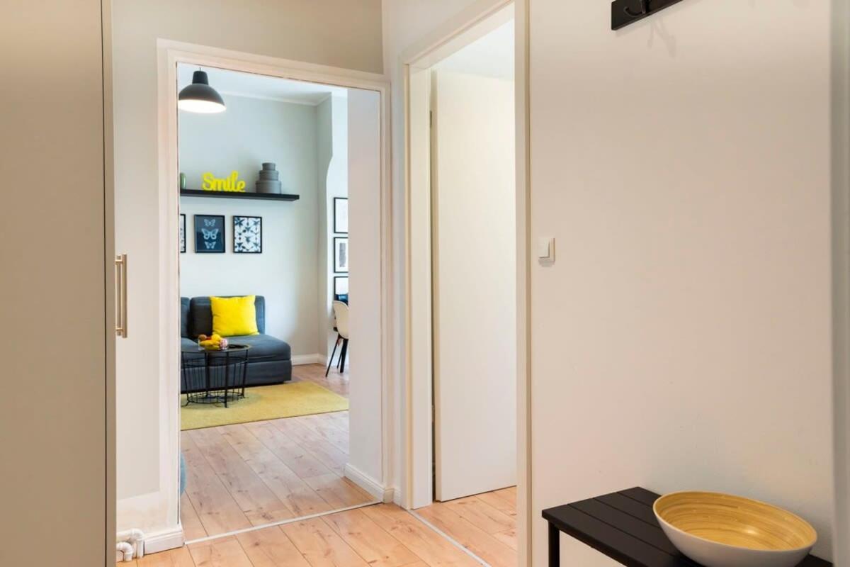 Kudamm Plus Ac Plus Selfcheckin Plus Free Street Parking Berlin Exterior foto